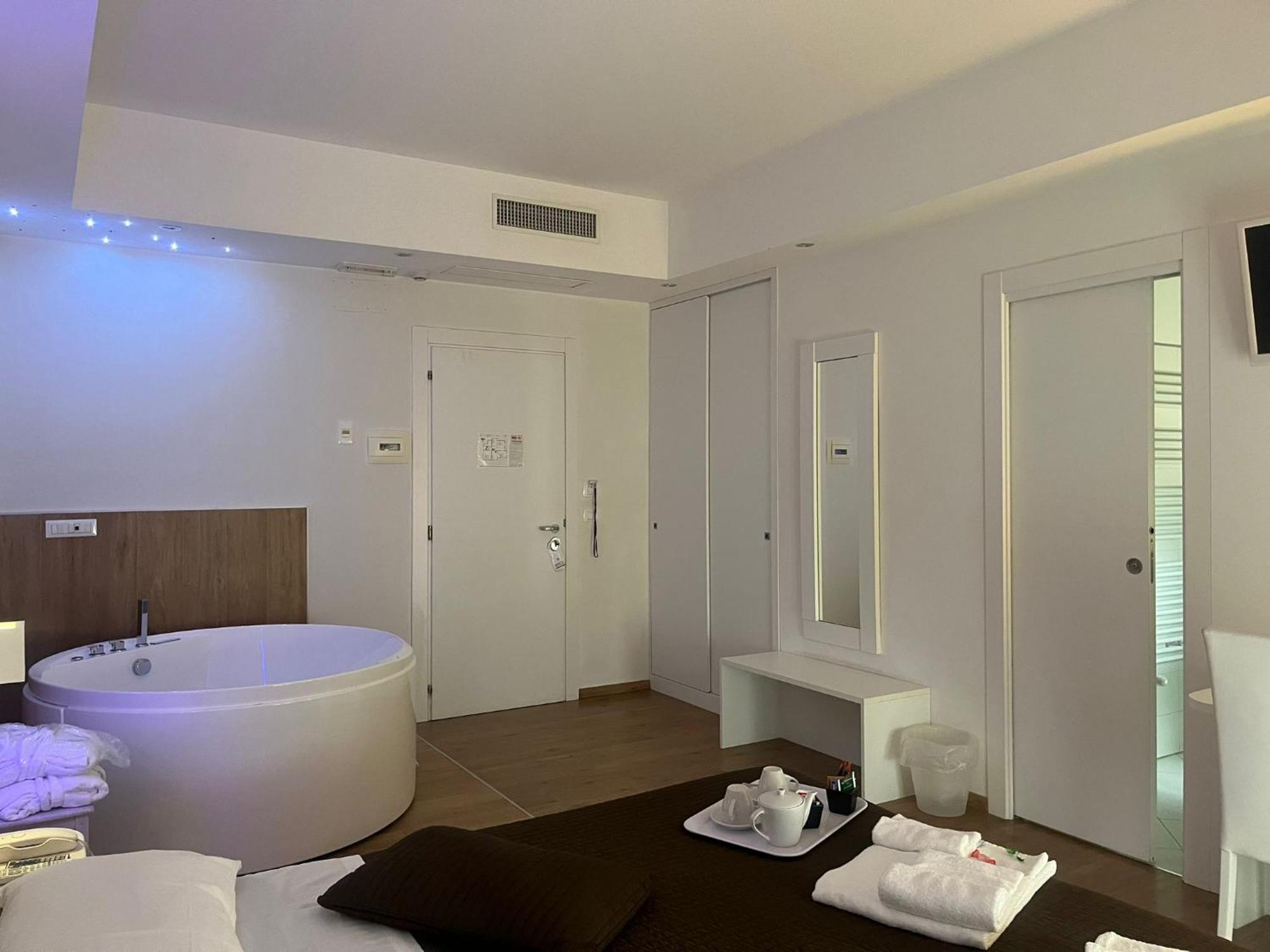 Boutique E Bianca 4* Pescara